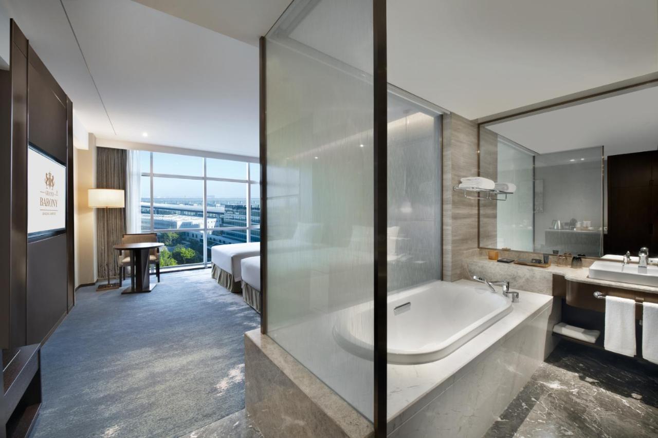 Grand Barony Qingdao Airport Hotel Екстериор снимка
