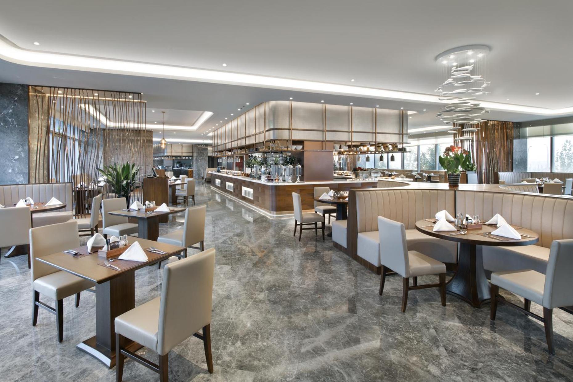 Grand Barony Qingdao Airport Hotel Екстериор снимка